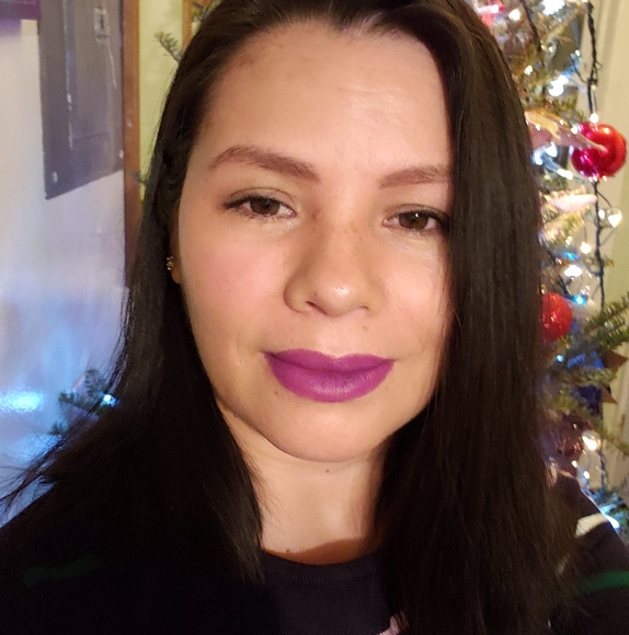 Poshmark profile picture for @lizeth